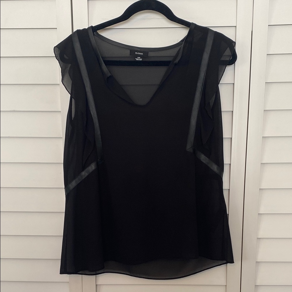 Rudsak Black V-Neck Medium Sleeveless Short Sleeve Top. Sheer